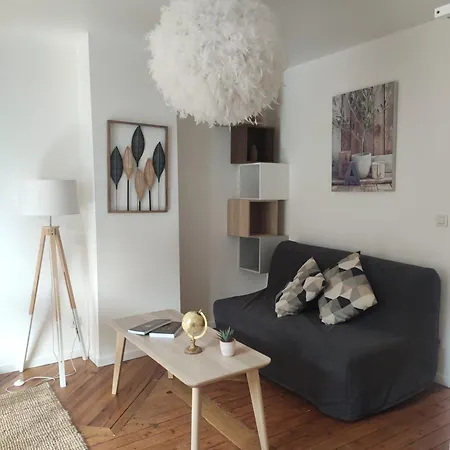 Chaleureux T2 Au Style Vintage - Rue Gratuite *